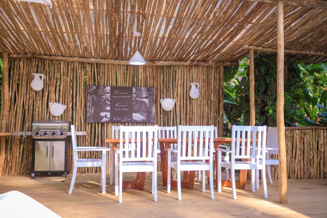 Gigi Brown Villa Paparazzi Beachfront Puerto Viejo de Talamanca Экстерьер фото